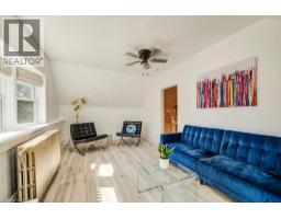 350 QUEEN Street S - 34