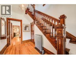 350 QUEEN Street S - 7