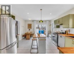 50 WELLINGTON Street - 13