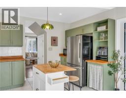 50 WELLINGTON Street - 17