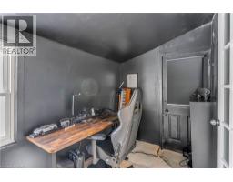 50 WELLINGTON Street - 21