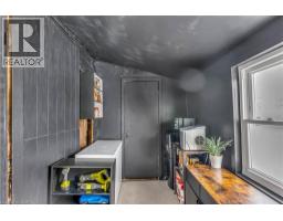 50 WELLINGTON Street - 22