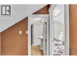 50 WELLINGTON Street - 24