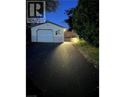 50 WELLINGTON Street - 34