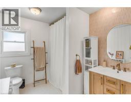 50 WELLINGTON Street - 9