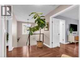 610 ROCK POINT Crescent - 19