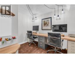 610 ROCK POINT Crescent - 32