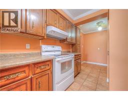 400 CHAMPLAIN Boulevard UnitNo. 406 - 17