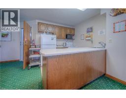 400 CHAMPLAIN Boulevard UnitNo. 406 - 35