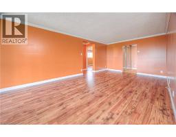 400 CHAMPLAIN Boulevard UnitNo. 406 - 8