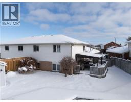 28 RIDGEWAY Crescent - 29