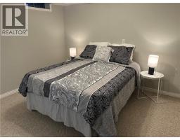 418 RIVERVIEW Drive - 33