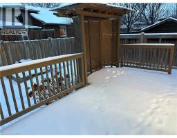 418 RIVERVIEW Drive - 36