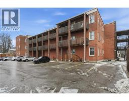 54 DUFFERIN Avenue UnitNo. 3 - 33