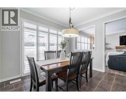 115 LARRY Crescent - 15