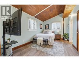 430 WINNIETT Street - 12