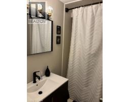 215 GLAMIS Road UnitNo. 39 - 17