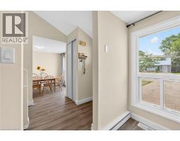 720 PARKVIEW Crescent - 16