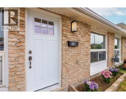 720 PARKVIEW Crescent - 3