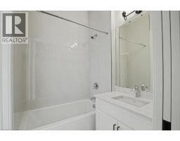 12 ALBERT Street - 10