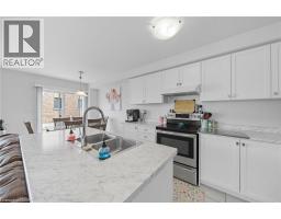 176 MACLACHLAN Avenue - 11