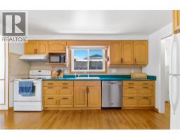 27 LEWIS Crescent - 11