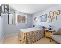 27 LEWIS Crescent - 19