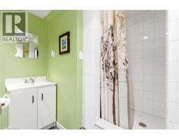 27 LEWIS Crescent - 25