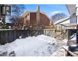 27 LEWIS Crescent - 30