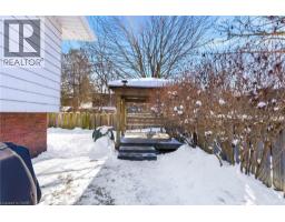 27 LEWIS Crescent - 31