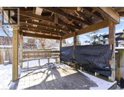 27 LEWIS Crescent - 32