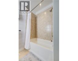 11 TREMAINE Drive - 34