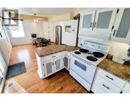 54 EIGHTH Avenue - 17