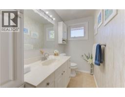 55 GRACEFIELD Crescent - 19