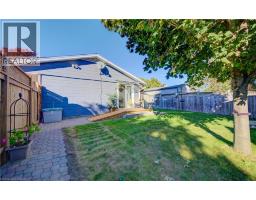 55 GRACEFIELD Crescent - 33