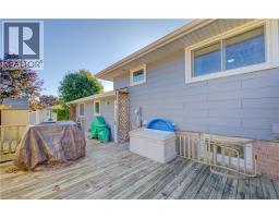 55 GRACEFIELD Crescent - 40