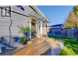 55 GRACEFIELD Crescent - 43