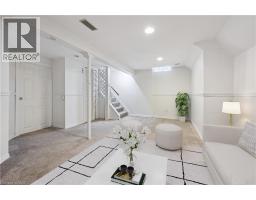 11 INGLESIDE Drive - 33