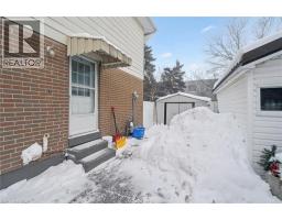 11 INGLESIDE Drive - 5