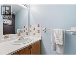 68 FAIRLAKE Drive - 13