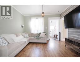 19 PAISLEY Heights - 10