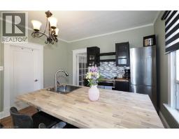 19 PAISLEY Heights - 18