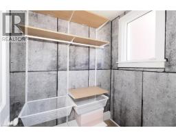 19 PAISLEY Heights - 24