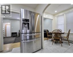 121 N CHALMERS Street N - 6