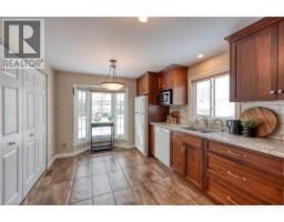 6 RIDGEBANK Place - 10