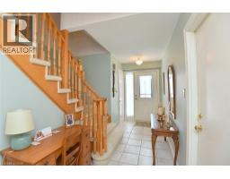 230 MEADOWBROOK Drive UnitNo. 8 - 5