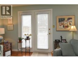 230 MEADOWBROOK Drive UnitNo. 8 - 6