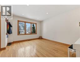 53 HINCKS Street - 6