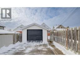 14 GRANDVIEW Street - 37