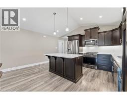 16 FORBES Crescent - 12